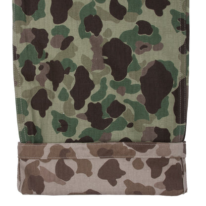 USMC P-42 CAMOUFLAGE HBT TROUSERS LIGHT GREEN BACKGROUND